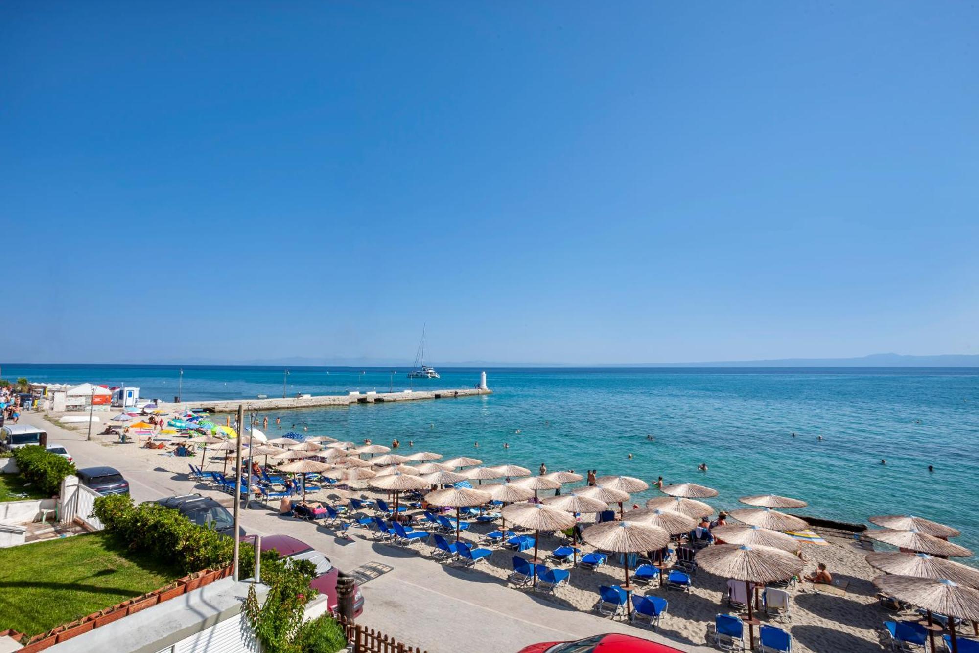 Aleksia Seaside Deluxe Apartment Pefkochori Exterior photo